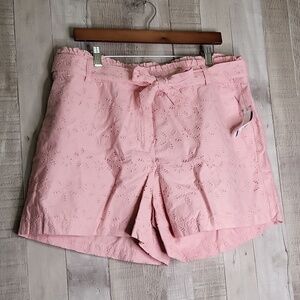 ❤️ 𝅺CROWN & Ivy Pink Cotton Shorts. Size 18.